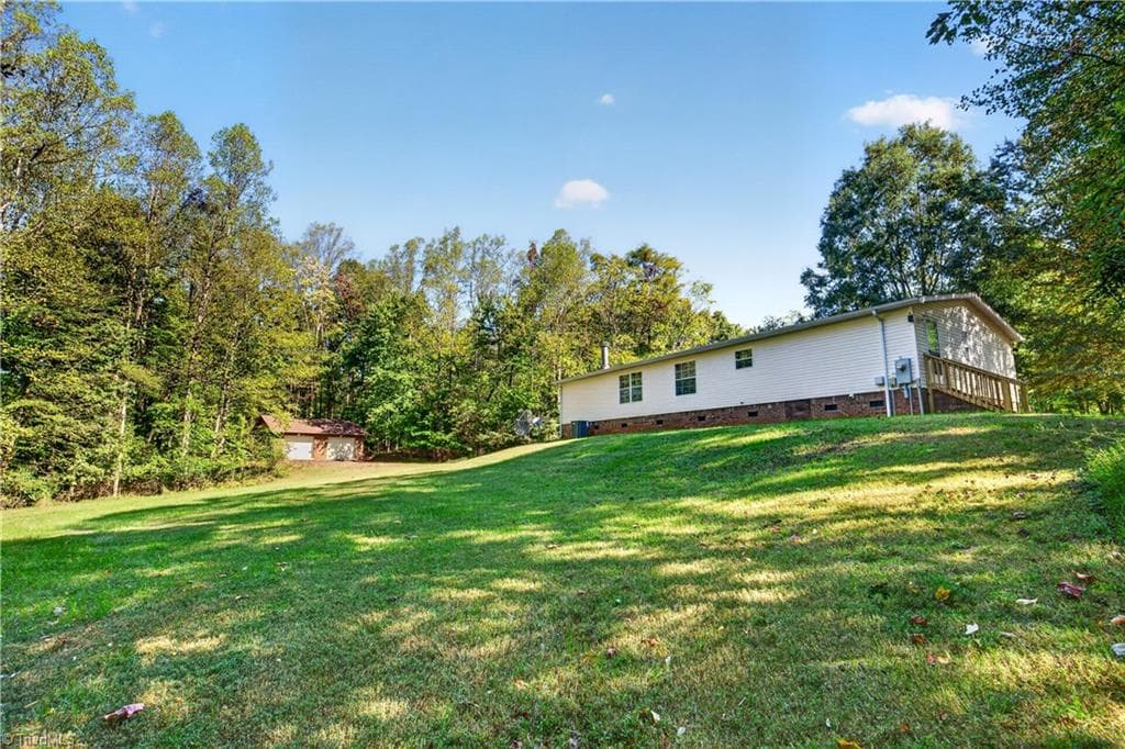 Manufactured Home at 1575 Rhodes Loop, Madison NC 27025, Madison, photo 19 of 50