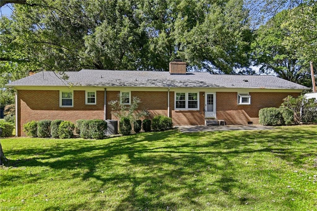 Stick/Site Built at 707 Fairidge Drive, Jamestown NC 27282, Jamestown, photo 26 of 28