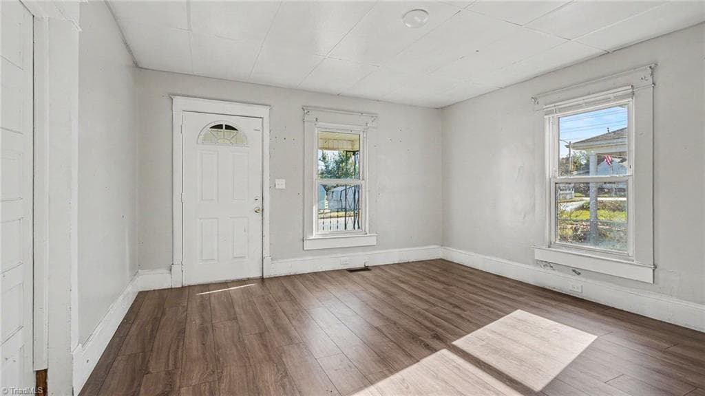 Stick/Site Built at 1114 Mill Avenue, High Point NC 27260, High Point, photo 4 of 20