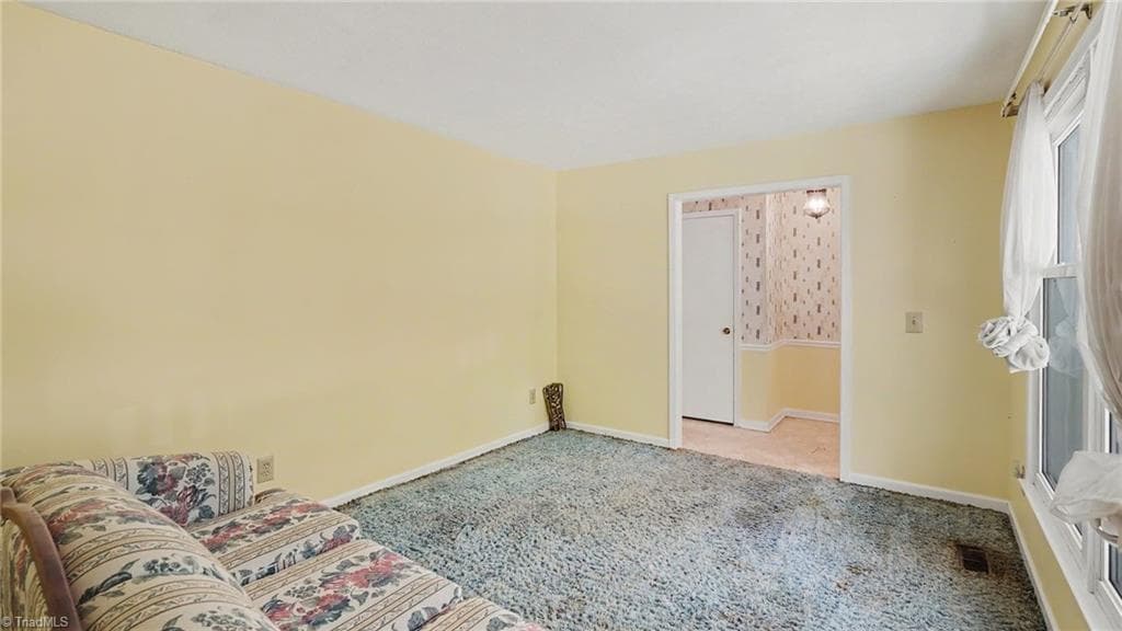 Stick/Site Built at 1240 Castlegate Court, Winston-Salem NC 27103, Winston-Salem, photo 5 of 33