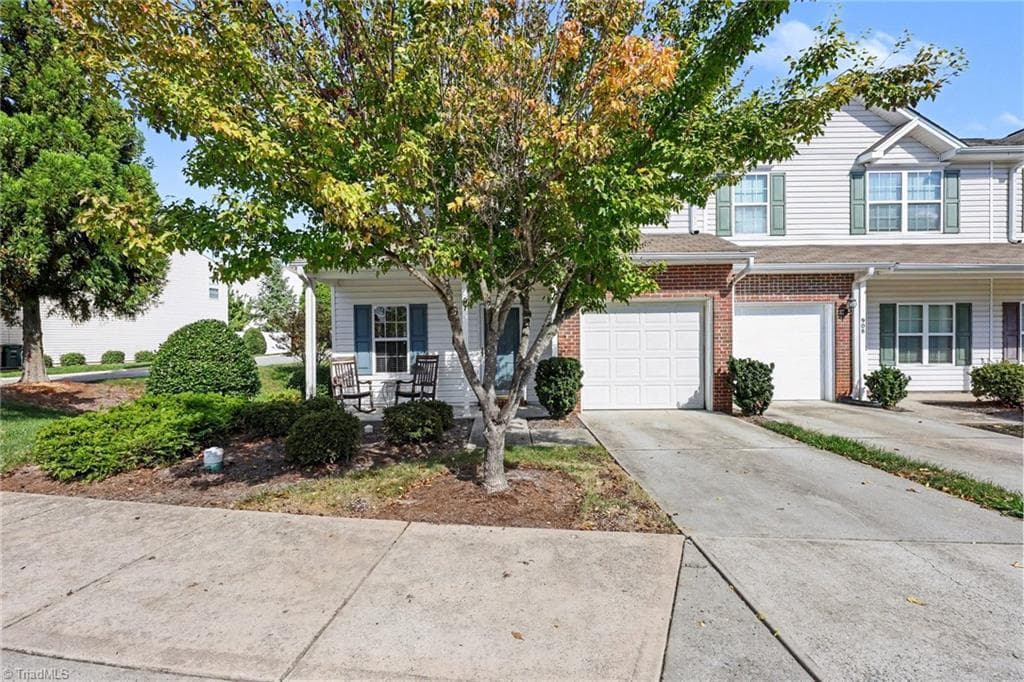 Stick/Site Built at 910 Central Park Avenue, Greensboro NC 27407, Greensboro, photo 3 of 29