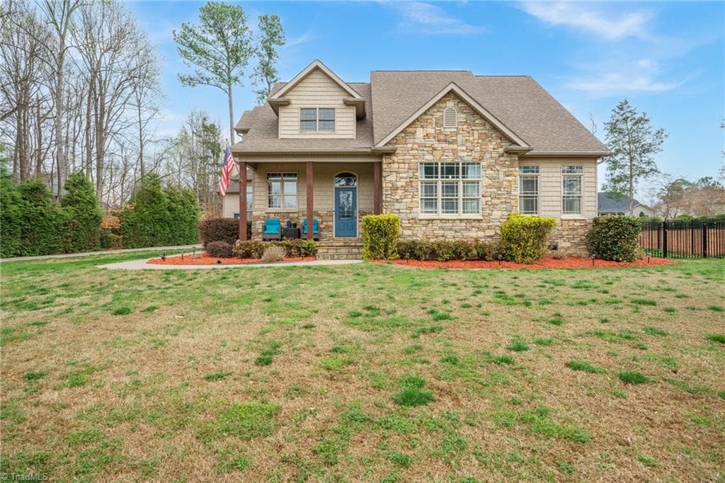 140 Pine Bluff Drive, Mooresville NC 28117