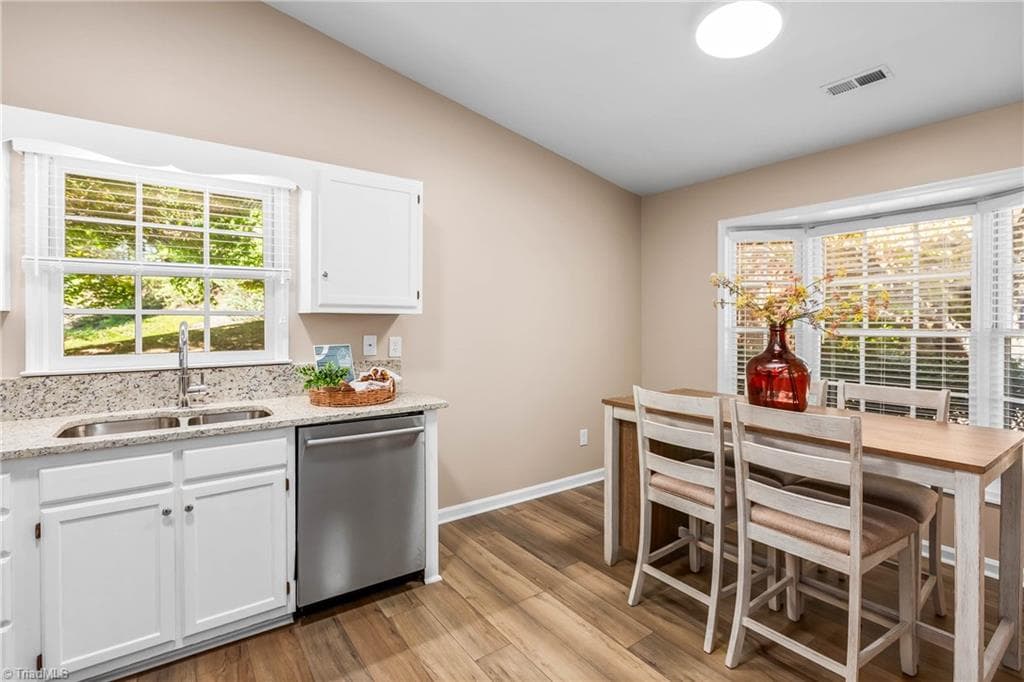 Stick/Site Built at 1013 Heatherstone Court, Winston-Salem NC 27104, Winston-Salem, photo 10 of 30