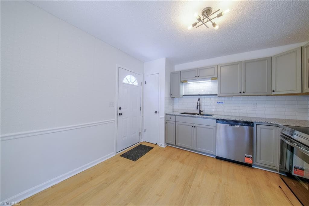 Stick/Site Built at 1674 Village Place, Winston-Salem NC 27127, photo 6 of 32