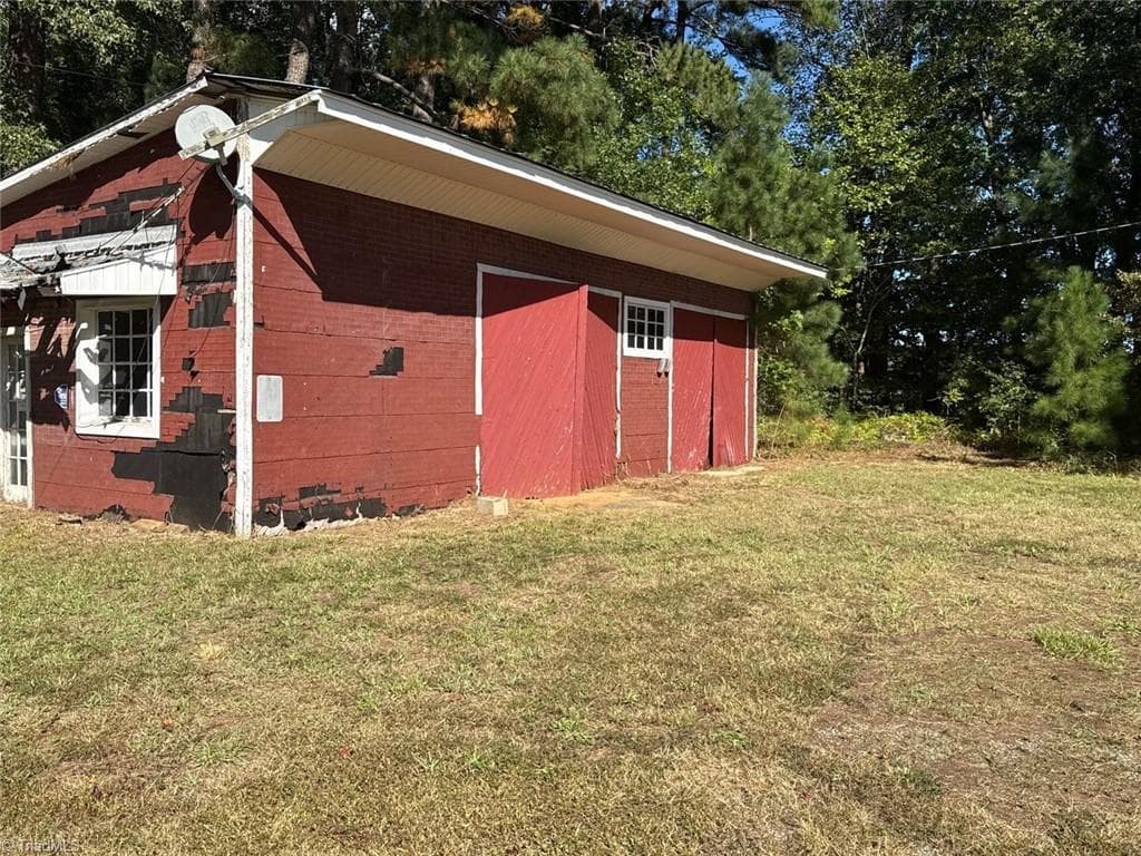 Stick/Site Built at 6511 Nc Highway 86 N, Hillsborough NC 27278, Hillsborough, photo 37 of 44