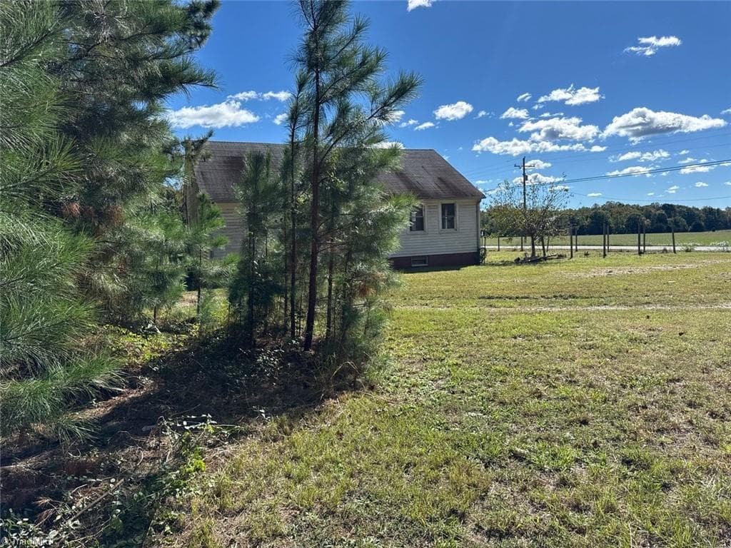 Stick/Site Built at 6511 Nc Highway 86 N, Hillsborough NC 27278, Hillsborough, photo 31 of 44