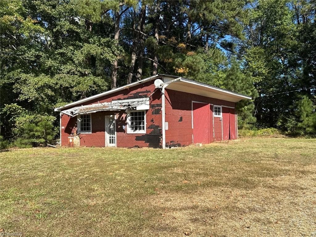 Stick/Site Built at 6511 Nc Highway 86 N, Hillsborough NC 27278, Hillsborough, photo 39 of 44