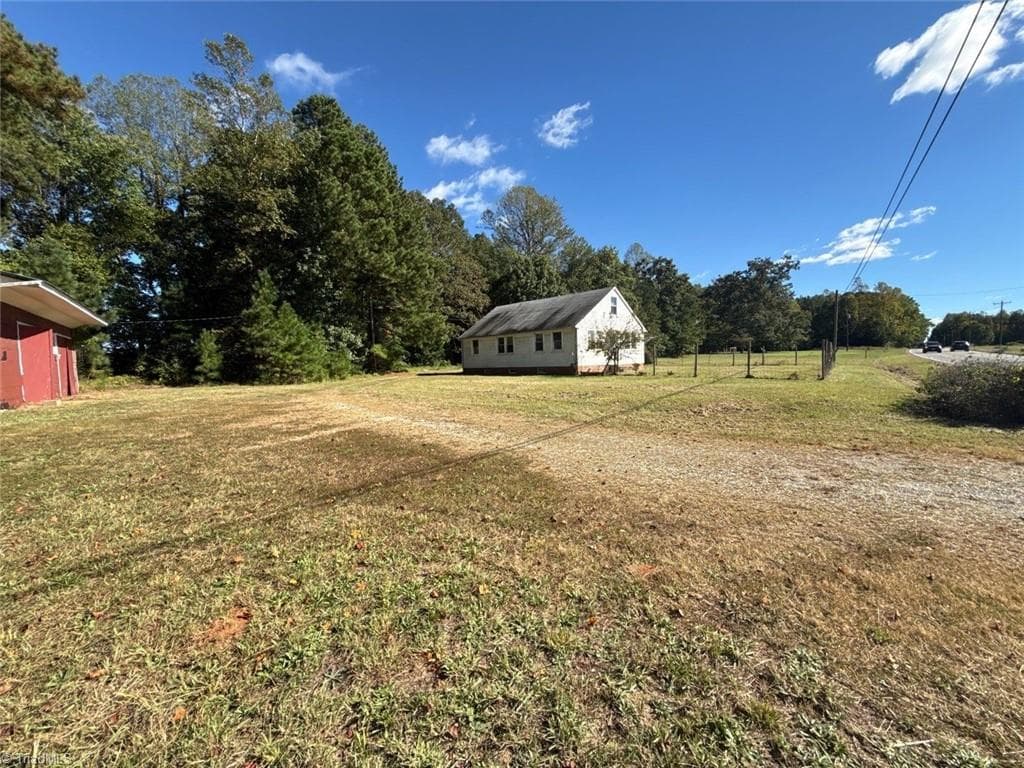Stick/Site Built at 6511 Nc Highway 86 N, Hillsborough NC 27278, Hillsborough, photo 4 of 44