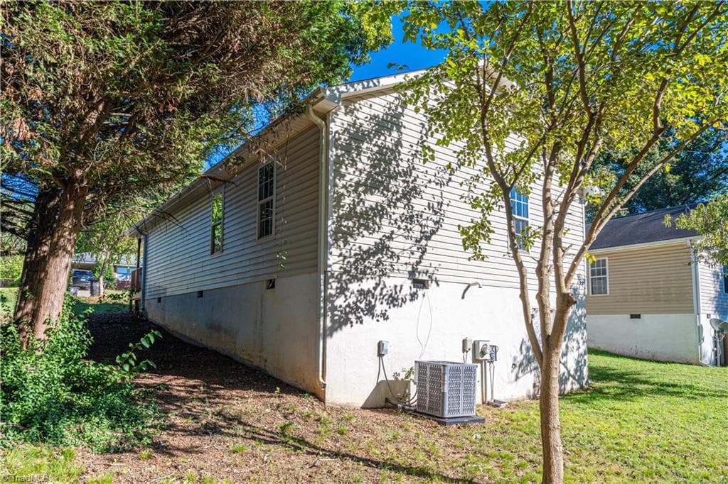 Stick/Site Built at 2822 Lomond Street, Winston-Salem NC 27127, Winston-Salem, photo 27 of 28