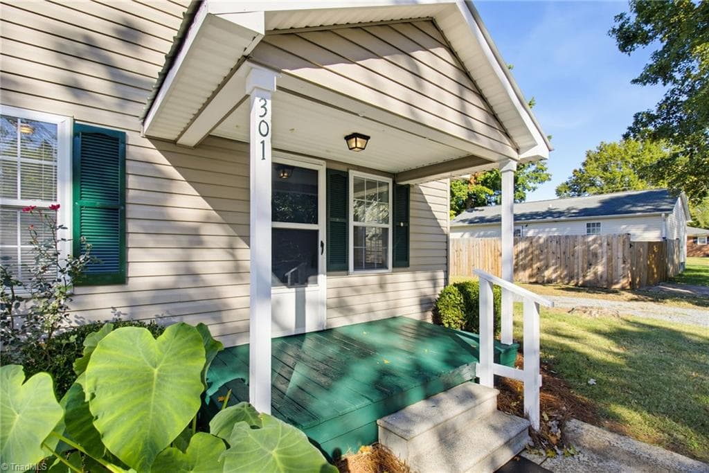 Stick/Site Built at 301 Dixie Street, Lexington NC 27292, Lexington, photo 4 of 29