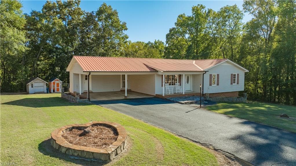 Stick/Site Built at 149 Seeley Drive, Denton NC 27239, photo 2 of 43