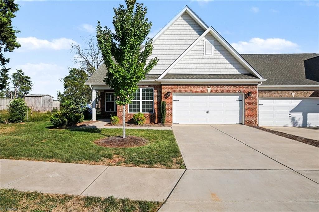 Stick/Site Built at 401 Mountain Grove Lane, Kernersville NC 27284, photo 3 of 41