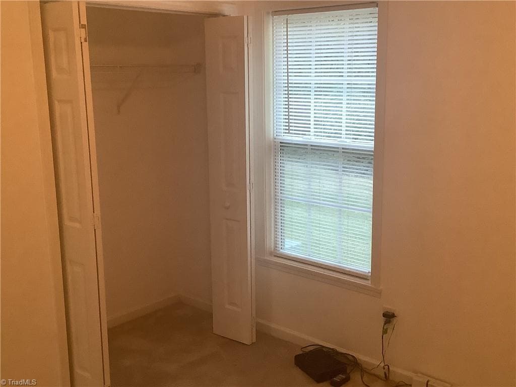 Stick/Site Built at 387 Walden Ridge Court, Winston-Salem NC 27127, Winston-Salem, photo 8 of 19
