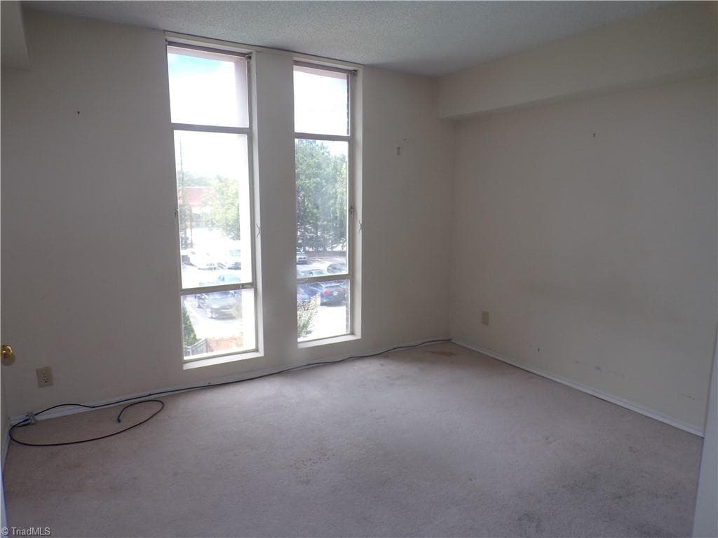 Stick/Site Built at 1101 N Elm Street # 201, Greensboro NC 27401, Greensboro, photo 11 of 13
