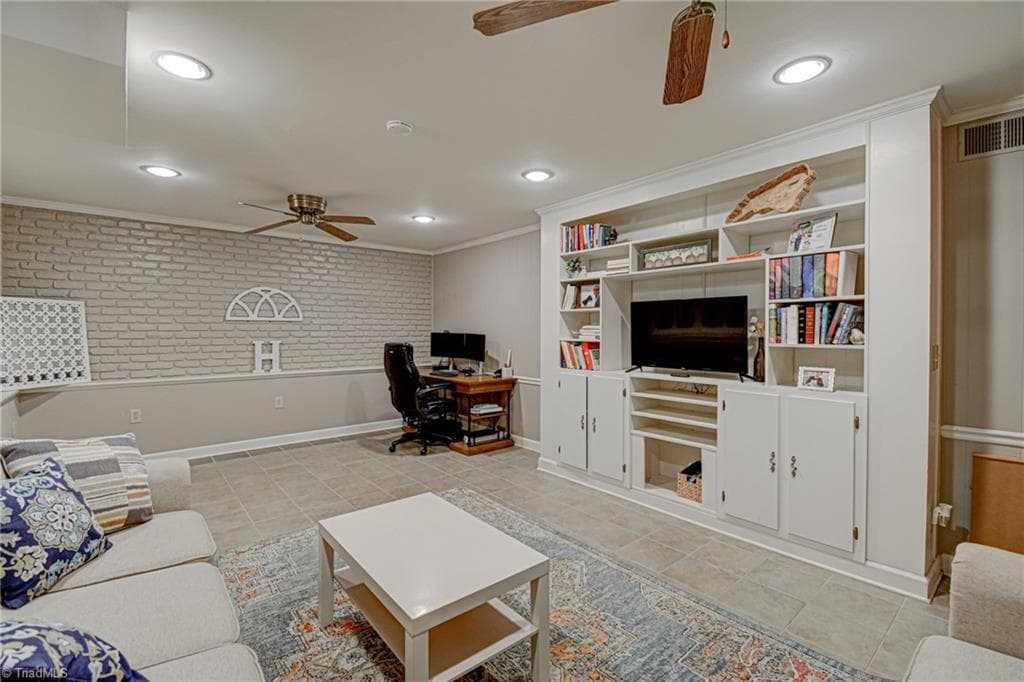 Stick/Site Built at 4840 Spilsby Lane, Winston-Salem NC 27104, Winston-Salem, photo 27 of 42