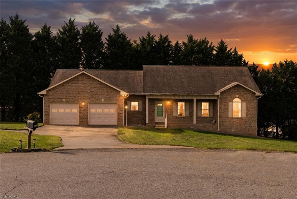 Stick/Site Built at 198 Amber Lane, Wilkesboro NC 28697, Wilkesboro, photo 3 of 44