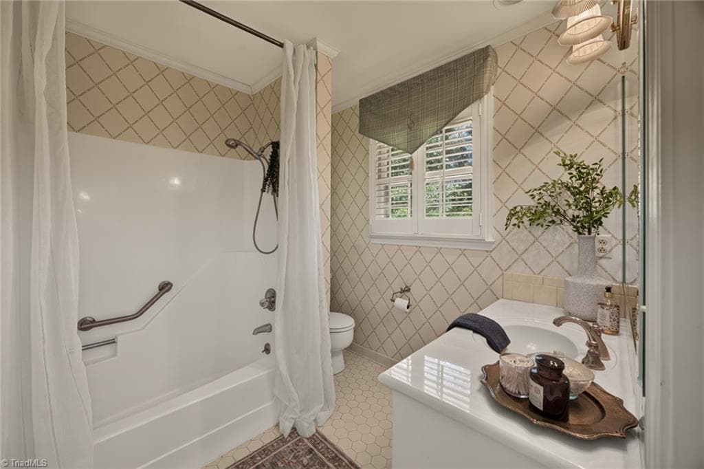 Stick/Site Built at 805 Chartwell Circle, Winston-Salem NC 27106, Winston-Salem, photo 22 of 43