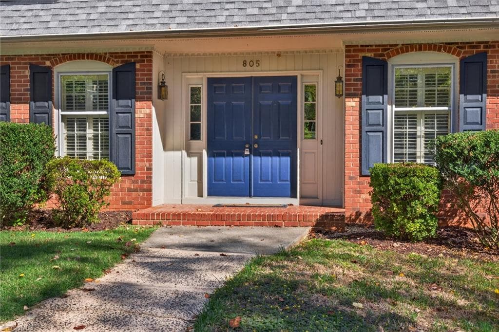 Stick/Site Built at 805 Chartwell Circle, Winston-Salem NC 27106, Winston-Salem, photo 3 of 43