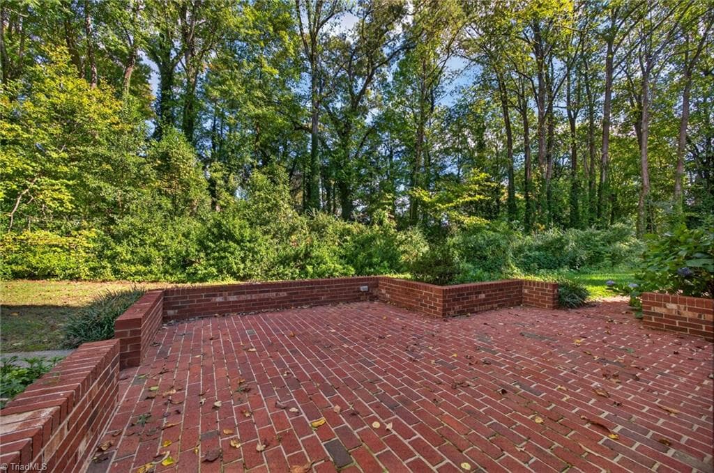 Stick/Site Built at 805 Chartwell Circle, Winston-Salem NC 27106, Winston-Salem, photo 40 of 43