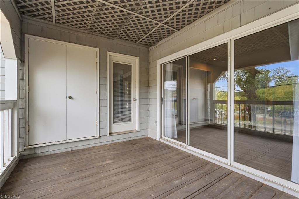 Stick/Site Built at 239 Oakwood Court, Winston-Salem NC 27103, Winston-Salem, photo 23 of 33