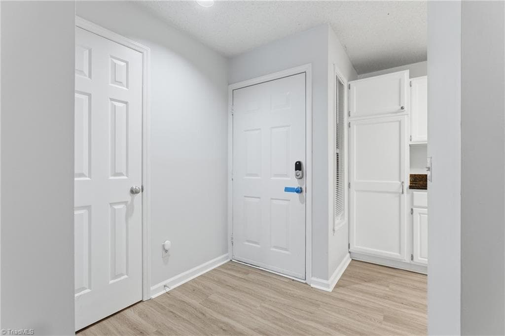Stick/Site Built at 239 Oakwood Court, Winston-Salem NC 27103, Winston-Salem, photo 32 of 33