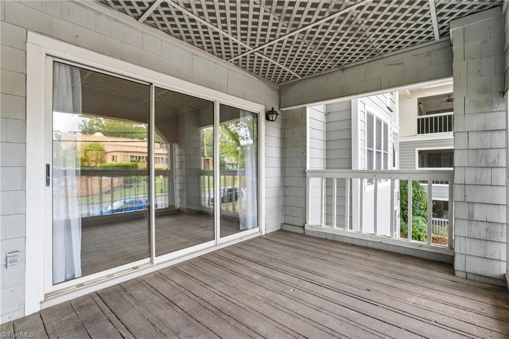 Stick/Site Built at 239 Oakwood Court, Winston-Salem NC 27103, Winston-Salem, photo 24 of 33