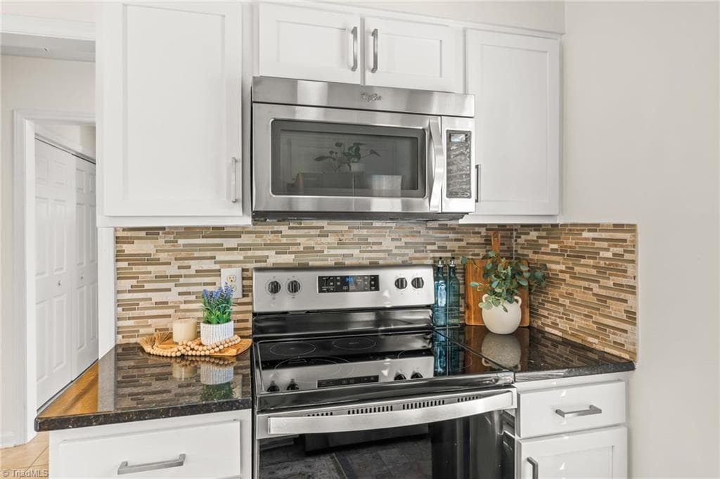 Stick/Site Built at 1734 Ternberry Road, High Point NC 27262, High Point, photo 10 of 40
