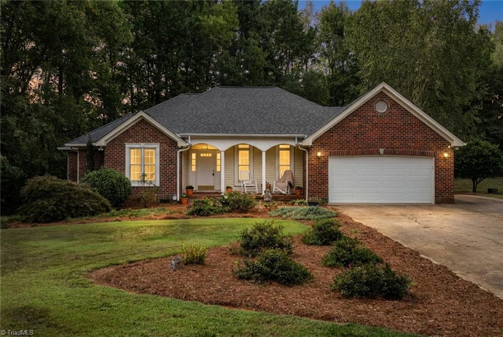 7369 Oak Bucket Road, Thomasville NC 27360