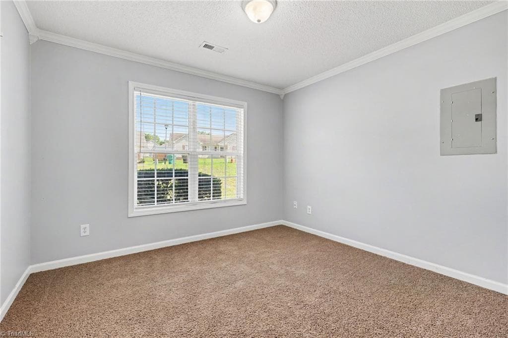 Stick/Site Built at 933 Londonderry Drive, High Point NC 27265, photo 23 of 31