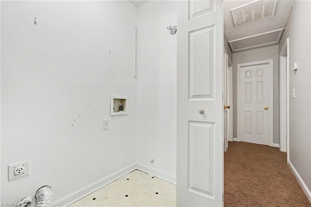 Stick/Site Built at 933 Londonderry Drive, High Point NC 27265, photo 27 of 31
