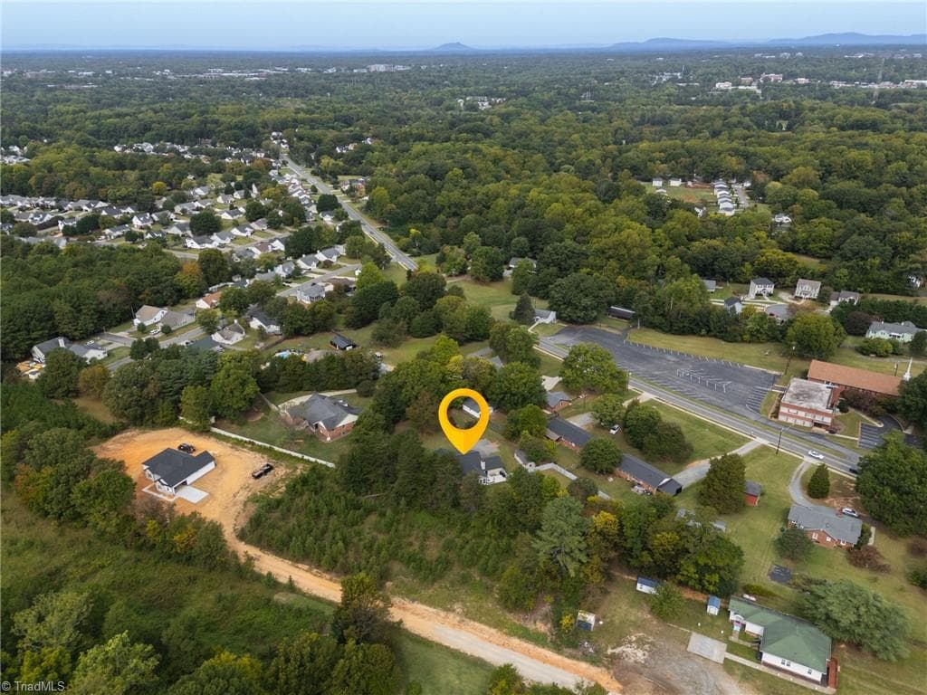 Stick/Site Built at 2095 Ardmore Court, Winston-Salem NC 27127, Winston-Salem, photo 42 of 45