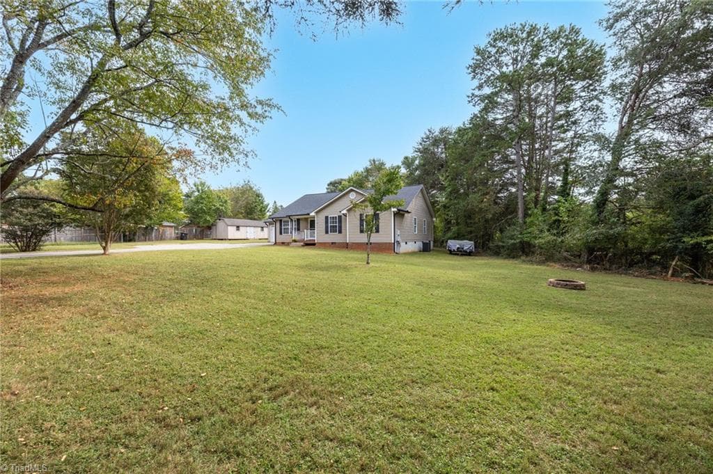 Stick/Site Built at 2095 Ardmore Court, Winston-Salem NC 27127, Winston-Salem, photo 5 of 45