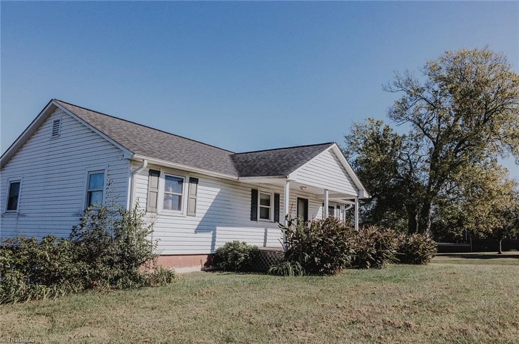 Stick/Site Built at 477 Pleasant Acre Drive, Mocksville NC 27028, Mocksville, photo 2 of 22
