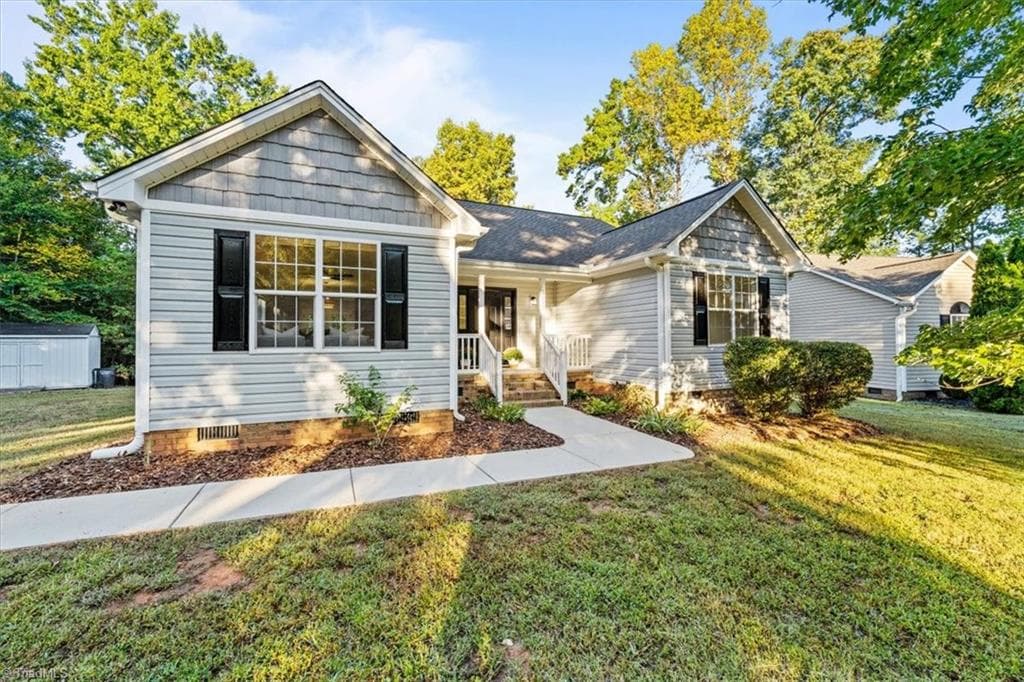 3673 Applewood Road, Randleman NC 27317