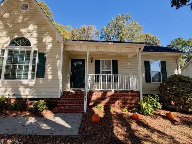 Stick/Site Built at 3805 Wayne Avenue, Winston-Salem NC 27104, Winston-Salem, photo 3 of 50