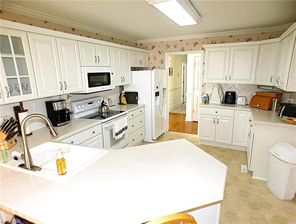 Stick/Site Built at 4480 Asbury Place Drive, Clemmons NC 27012, Clemmons, photo 7 of 33