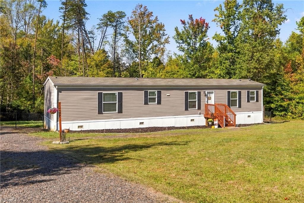 Manufactured Home at 10444 Park Springs Road, Ruffin NC 27326, Ruffin, photo 25 of 25