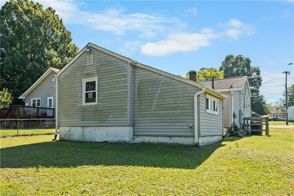Stick/Site Built at 603 Efird Street, Winston-Salem NC 27105, Winston-Salem, photo 19 of 20