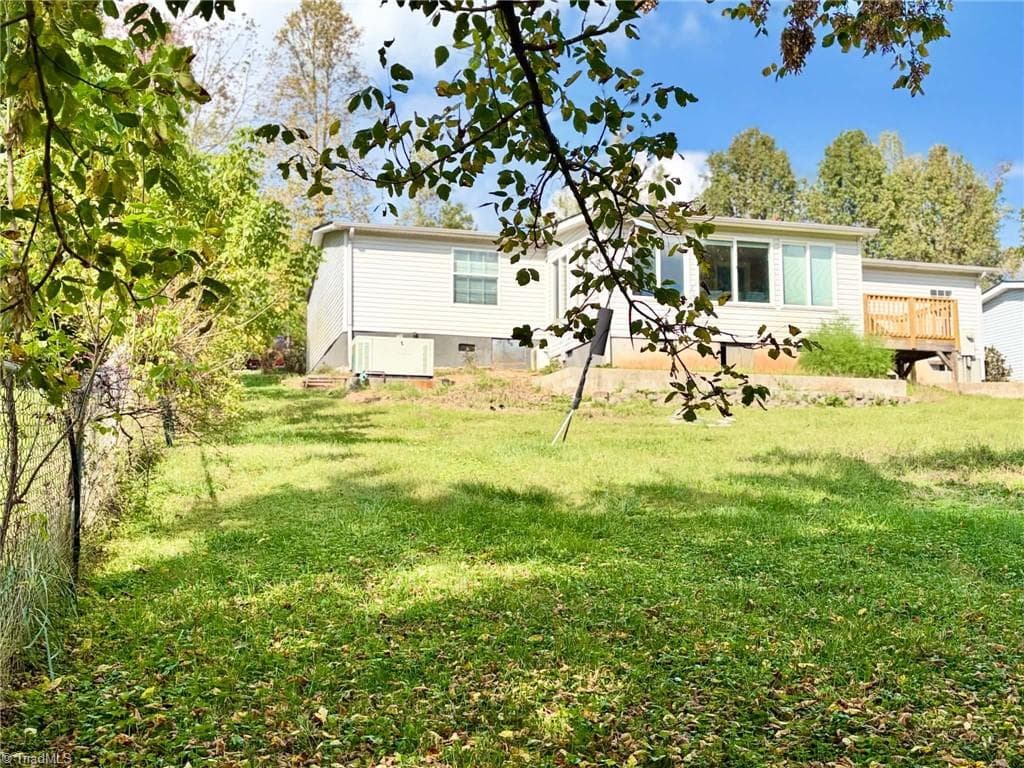 Manufactured Home at 275 Price Road, Moravian Falls NC 28654, photo 32 of 40