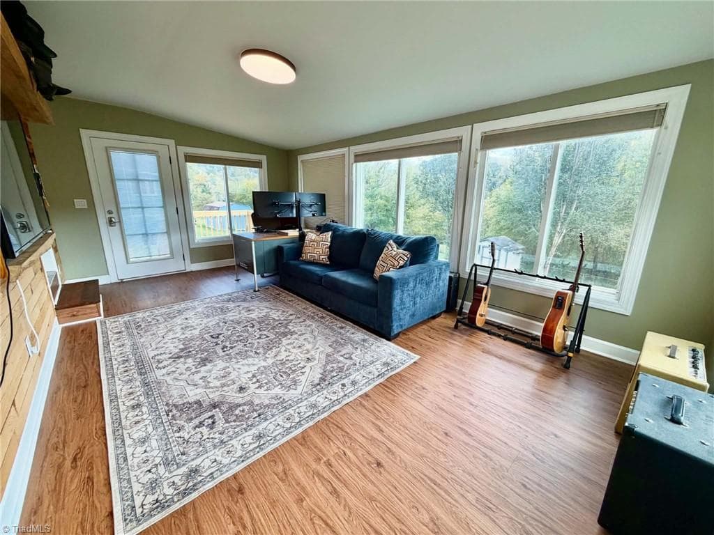 Manufactured Home at 275 Price Road, Moravian Falls NC 28654, photo 15 of 40