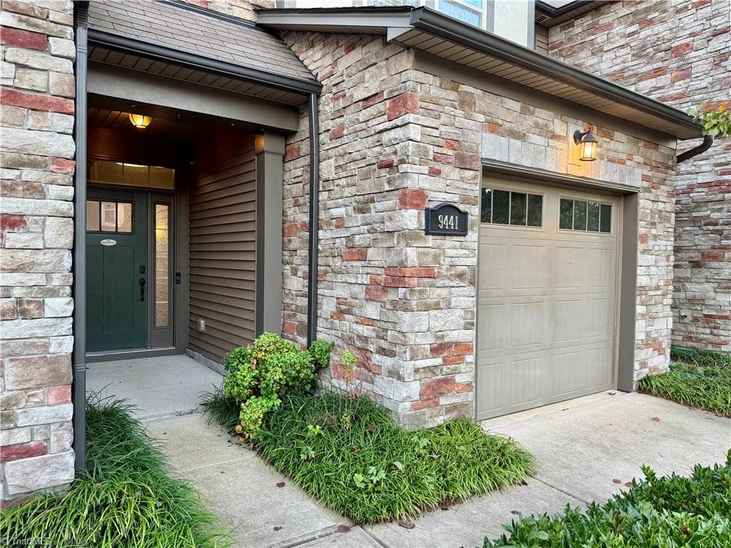 Stick/Site Built at 9441 Glenburn Lane, Charlotte NC 28278, Charlotte, photo 6 of 50