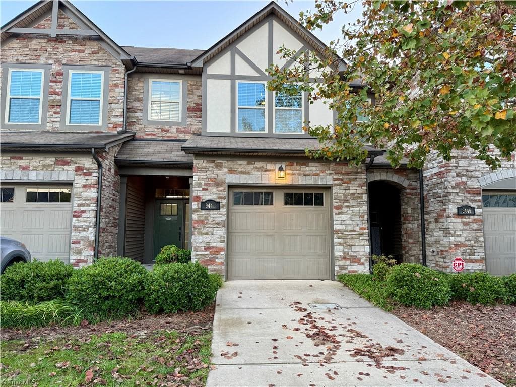 9441 Glenburn Lane, Charlotte NC 28278