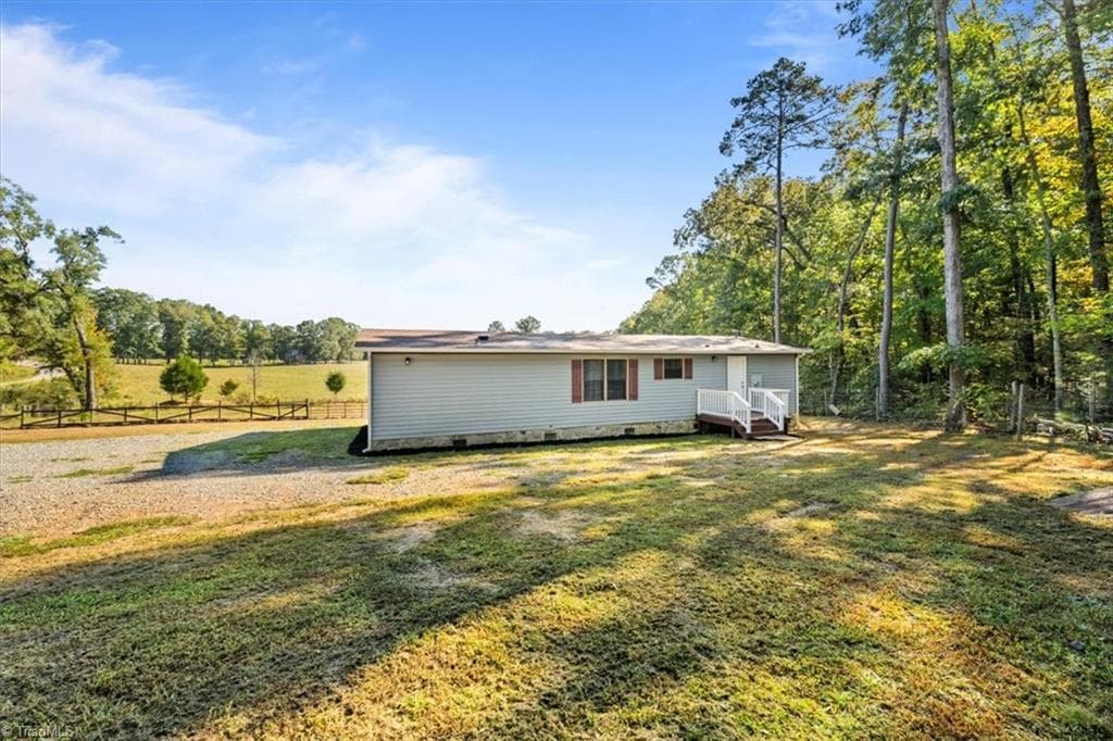 Manufactured Home at 7775 Riverside Road, Seagrove NC 27341, Seagrove, photo 33 of 43