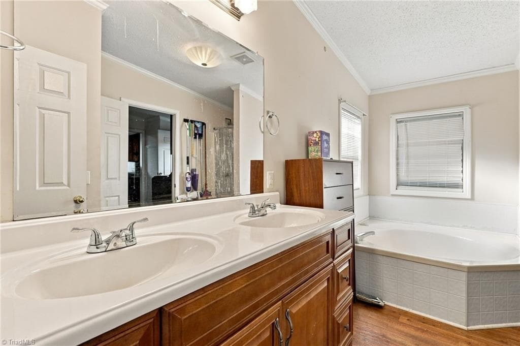 Manufactured Home at 3921 S NC Highway 8, Walnut Cove NC 27052, Walnut Cove, photo 18 of 34