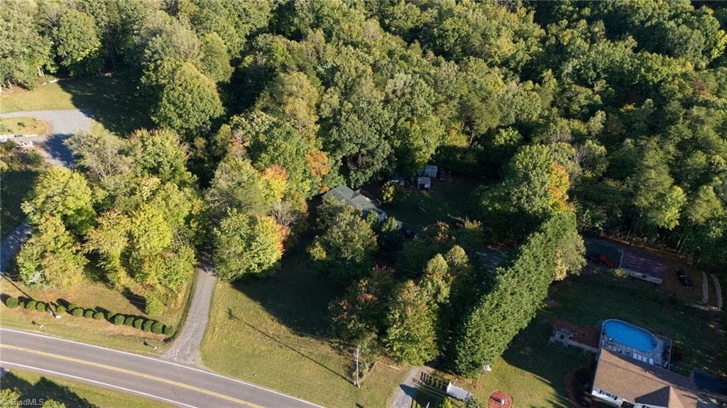 Manufactured Home at 3921 S NC Highway 8, Walnut Cove NC 27052, Walnut Cove, photo 29 of 34