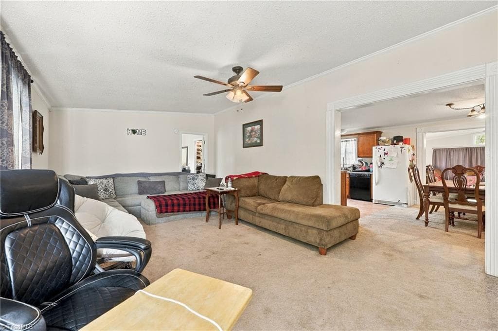 Manufactured Home at 3921 S NC Highway 8, Walnut Cove NC 27052, Walnut Cove, photo 4 of 34