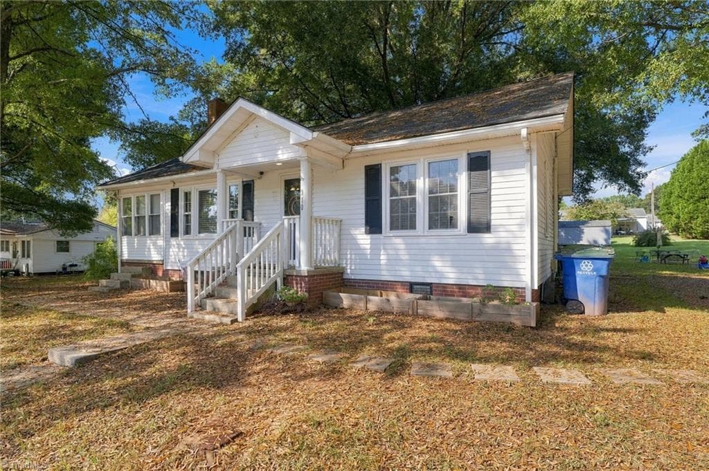 Stick/Site Built at 310 4th Avenue, Mayodan NC 27027, photo 2 of 29