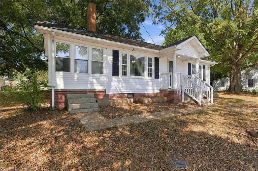 Stick/Site Built at 310 4th Avenue, Mayodan NC 27027, photo 3 of 29