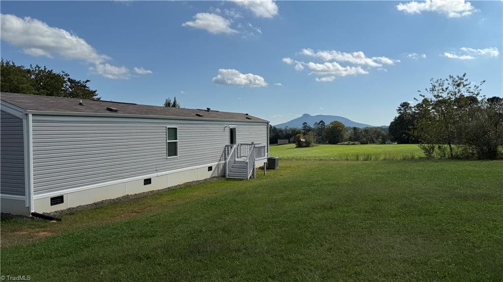 Manufactured Home at 310 Springfield Road, Pilot Mountain NC 27041, Pilot Mountain, photo 2 of 15