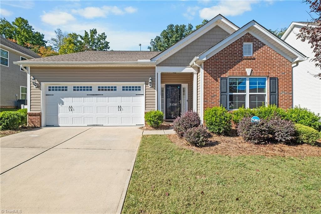 3136 York Place Drive, Walkertown NC 27051